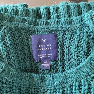 American Eagle Jegging Sweater